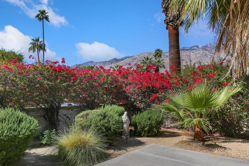 Movie Colony East - Residential