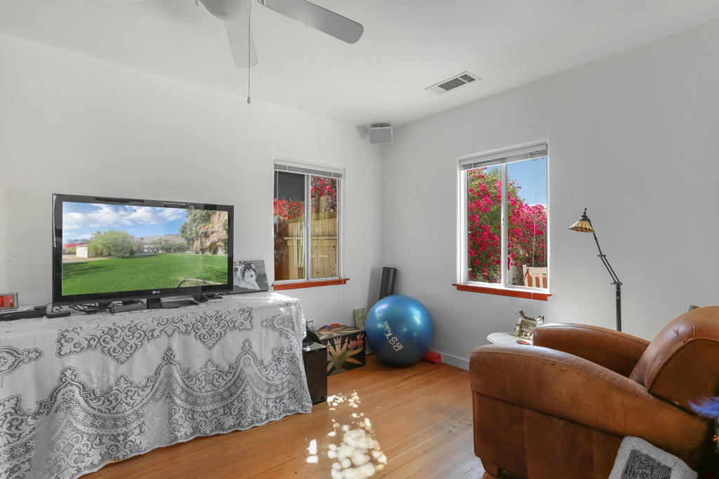 Movie Colony East - Residential