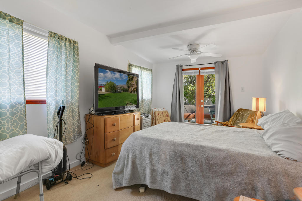 Movie Colony East - Residential