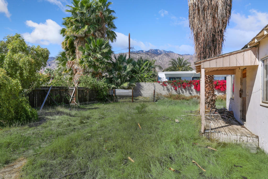 Movie Colony East - Residential