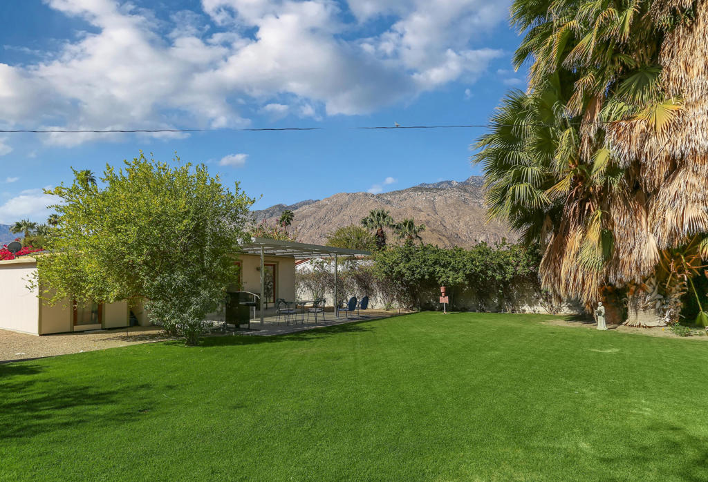 Movie Colony East - Residential