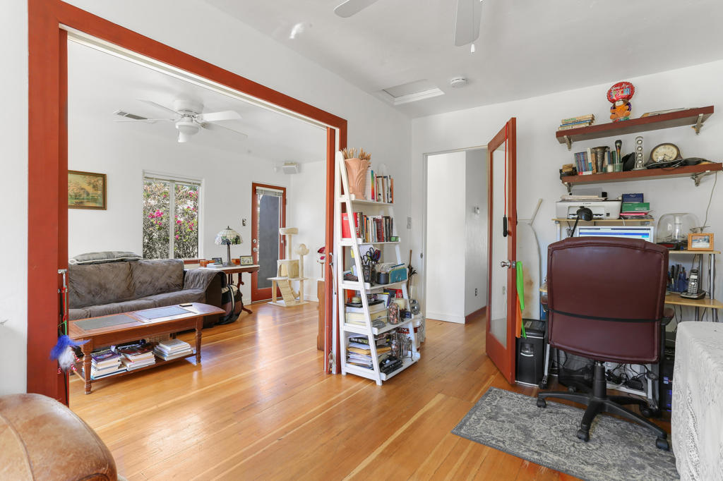 Movie Colony East - Residential