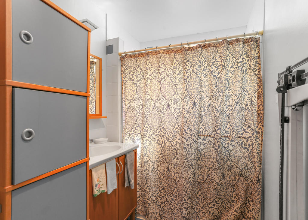 Movie Colony East - Residential