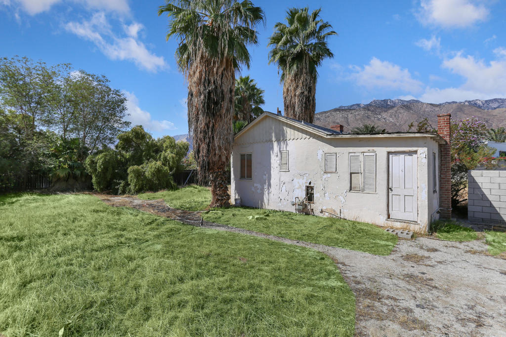 Movie Colony East - Residential