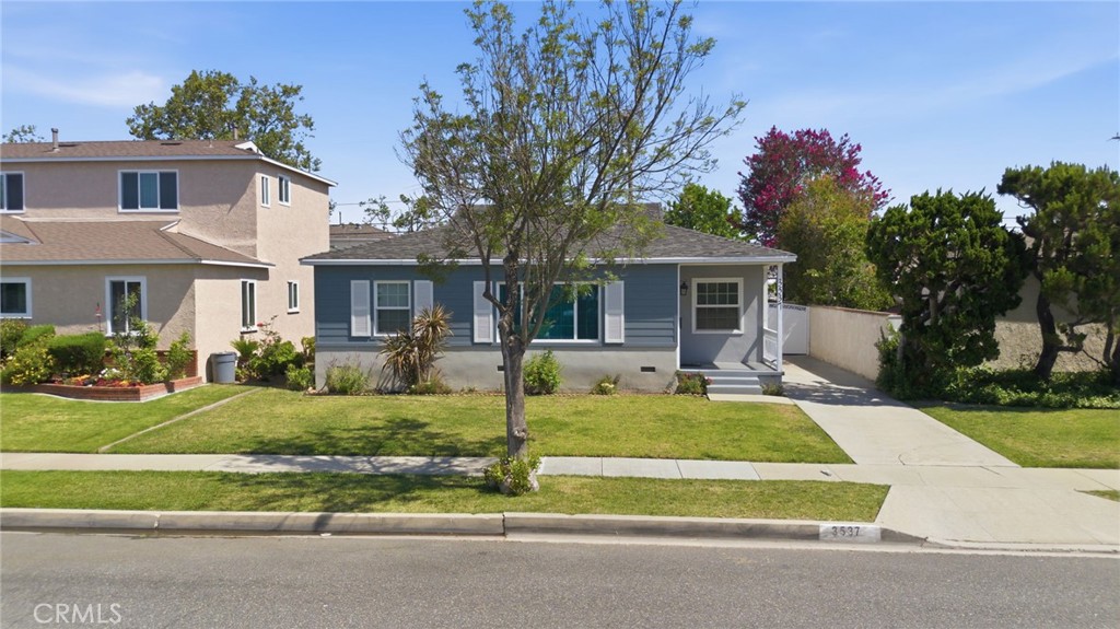 3537 Centralia