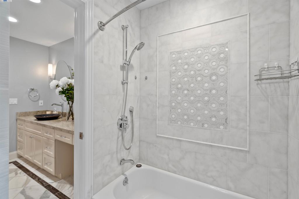 Not Listed - Residential