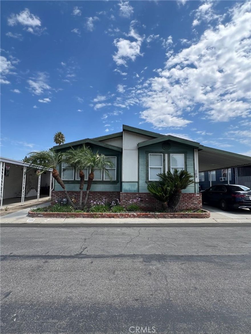 Don't miss this amazing opportunity! This home features 3 bedrooms and 2 baths and parking for up to 3 cars.

Situated in a welcoming, family- and pet-friendly community, you'll have access to fantastic amenities such as a large swimming pool, a clubhouse perfect for gatherings, an enclosed spa, and a playground. The location is unbeatable, near the Orange/Anaheim city border, close to shopping, dining, schools, and major attractions like Disneyland, Honda Center, Angel Stadium, and with easy access to the 57 and 91 freeways.