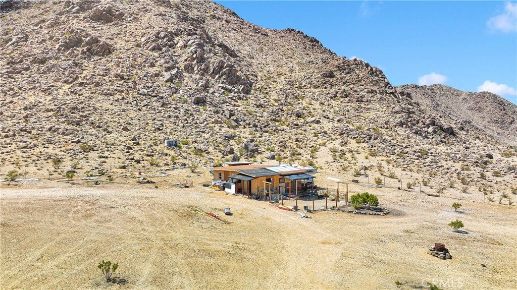 listing image 130723158818823485270