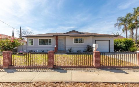 909 N Midway Dr Escondido CA 92027