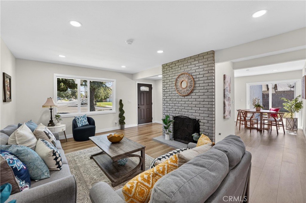 3248 E Point Cedar Drive