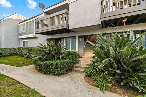 Photo of 35 Firwood, Irvine, CA 92604 (MLS # OC25257422)