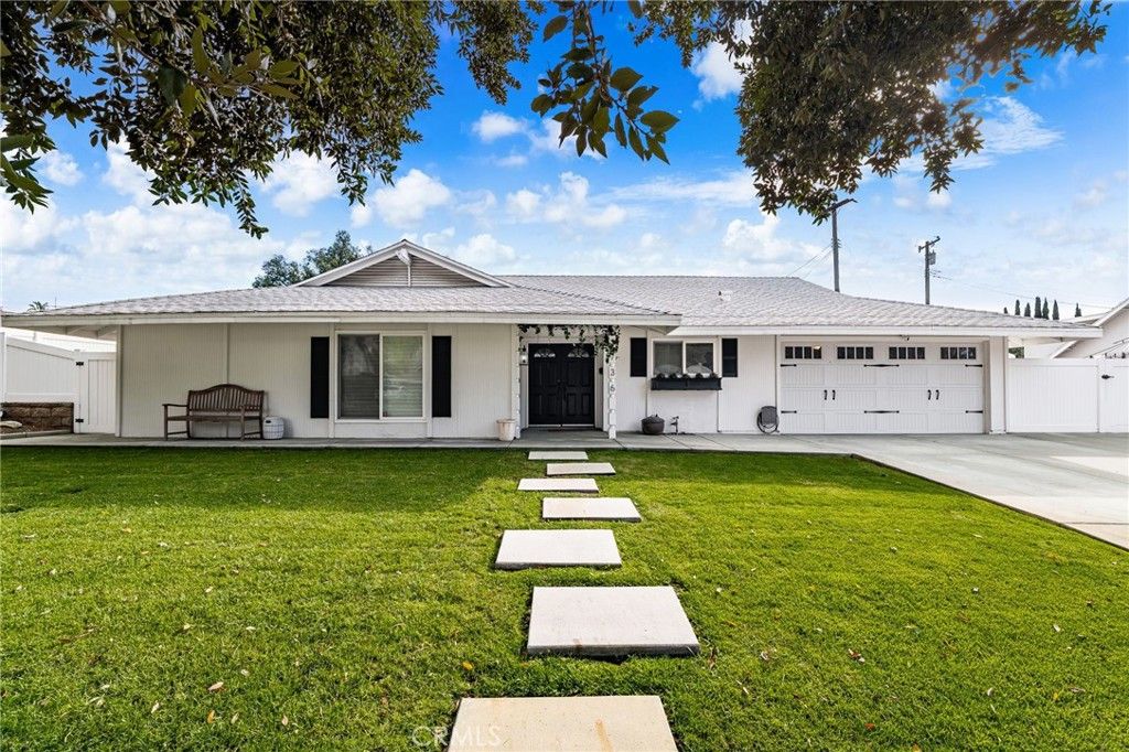 Photo of 736 Apache Trail, Riverside, CA 92507 (MLS # IG25263694)