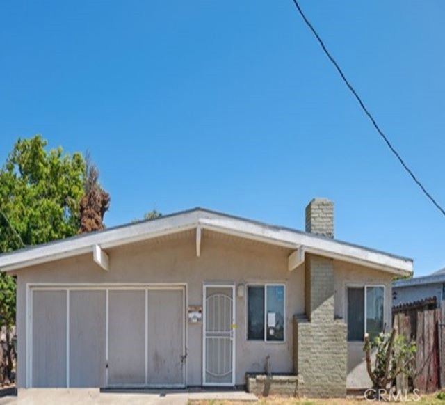 A diamond in the rough in Palo Alto, CA. Home shows it sits on an approx. lot size of 5,000 sq. ft. Home has three bedrooms, one bath with approx. 969 sq. ft. Roll up your sleeves and put on your designer touches to make this your dream home. Run, do not walk to see this one. At this price if you blink it will be SOLD. Buyers check with City, County, Zoning, Tax, and other records to their satisfaction Buyers are to inspect prior to bidding. AS-IS SALE property.
