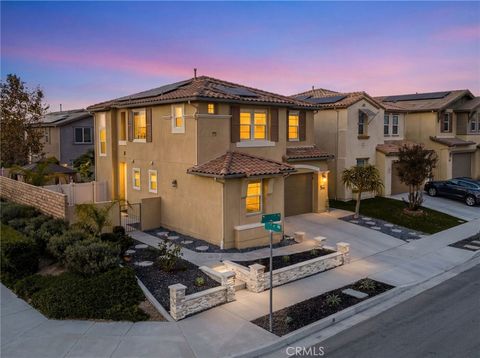 Photo of 38464 Rosegate Pl, Murrieta, CA 92563 (MLS # IG26092389)