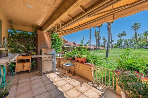 Tiny photo for 65 Camino Arroyo Pl N, Palm Desert, CA 92260 (MLS # 219152269DA)