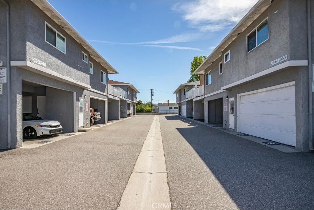 20766 Plum Canyon