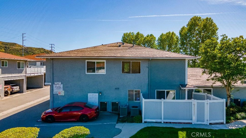 20766 Plum Canyon