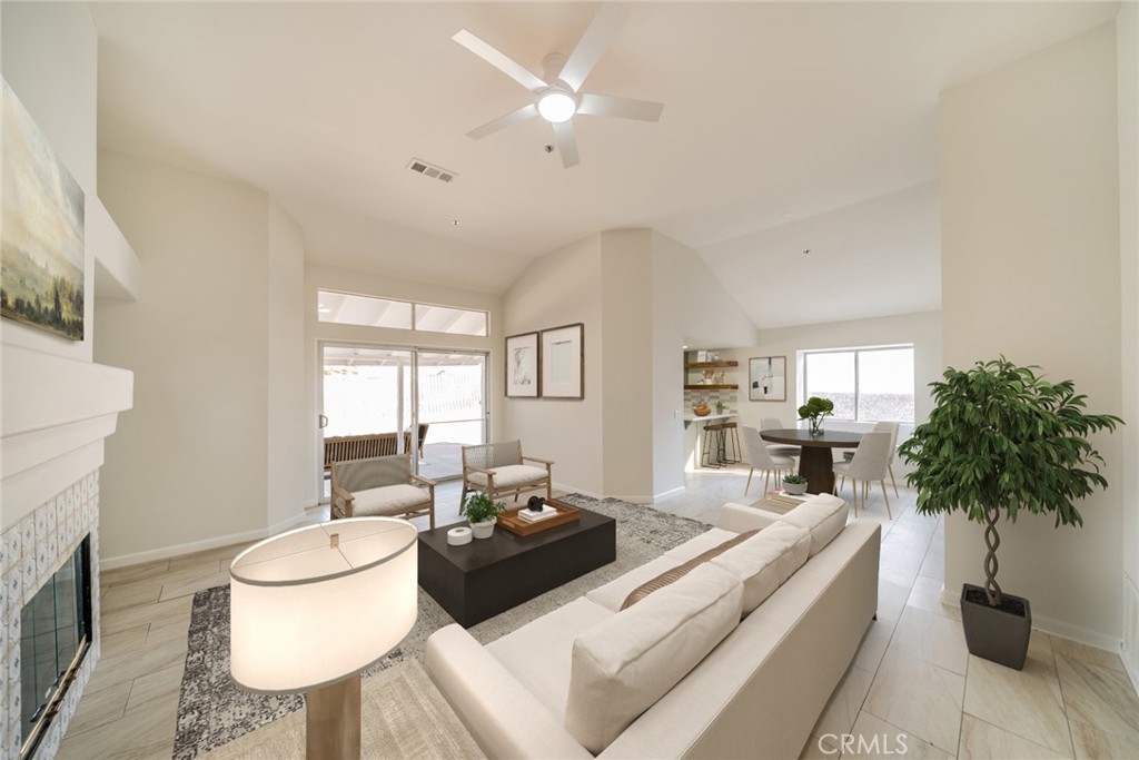 9765 Vista Del Valle