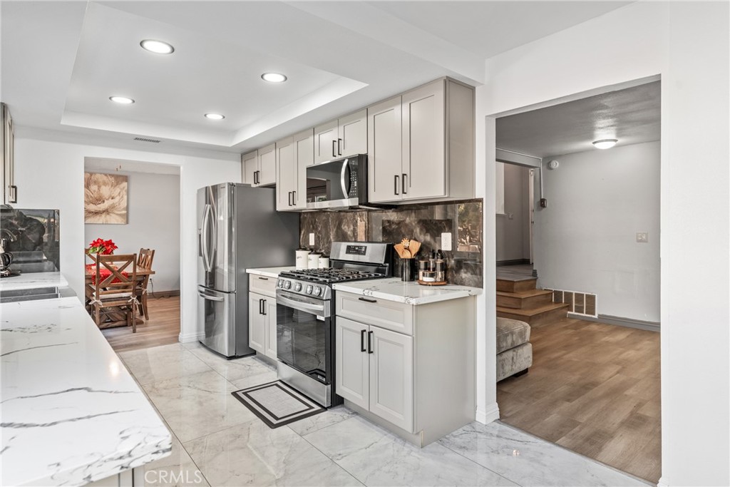 10438 Palo Alto Street