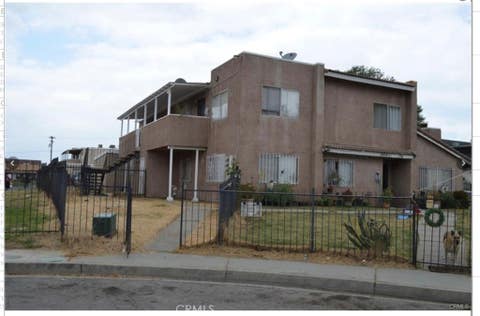 Photo of 1094 N Verde Avenue #C, Rialto, CA 92376 (MLS # CV26184332)