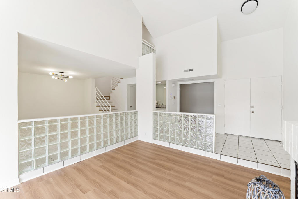 Mandalay Bay 01 - 202601 - Residential