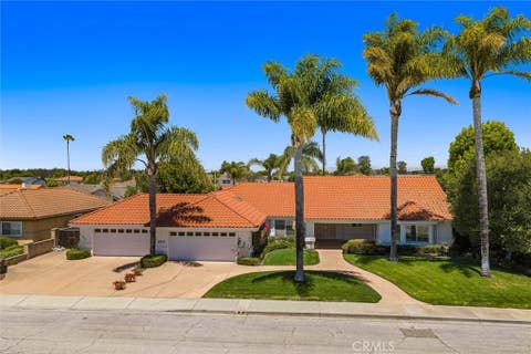 Photo of 925 Flagstone DR, Santa Maria, CA 93455 (MLS # SC26168706)