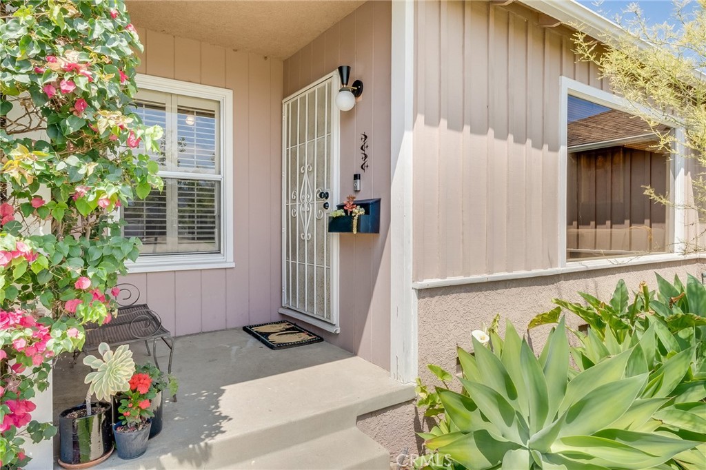 4725 Castana