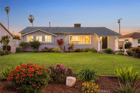 Photo of 1421 S Pricedale Avenue, West Covina, CA 91790 (MLS # CV26060689)