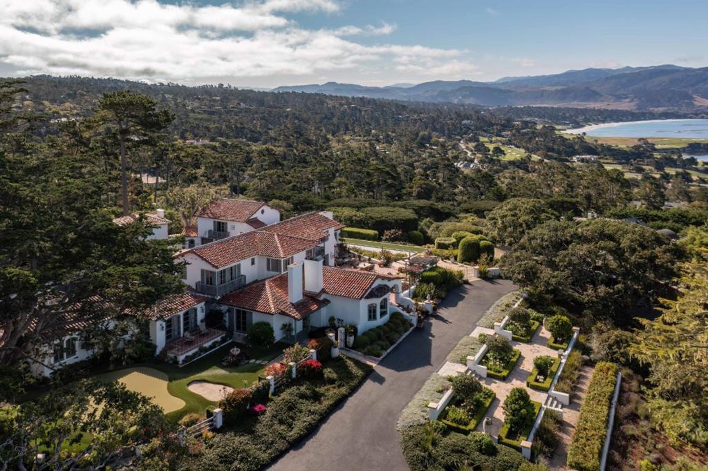 1463 Oleada Road