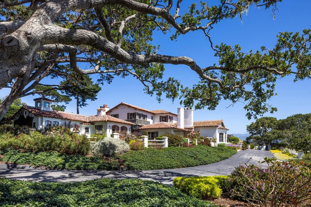 1463 Oleada Road
