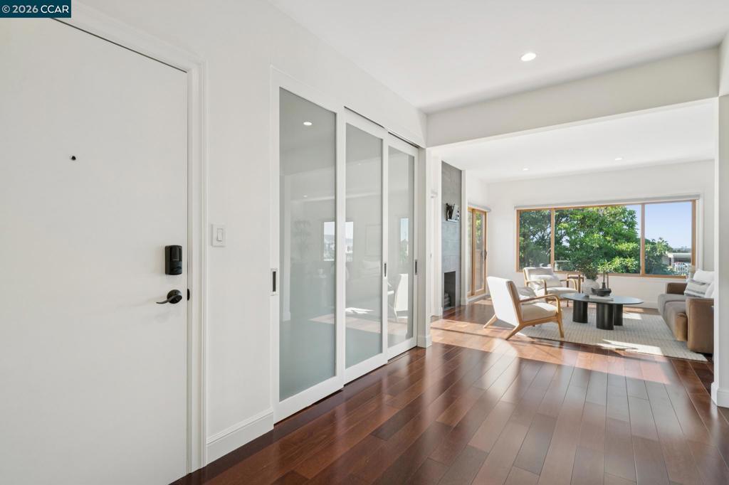 424 Orange St 401
