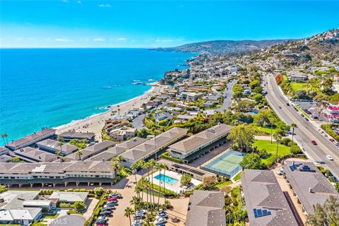 Photo of 7 Blue Lagoon, Laguna Beach, CA 92651 (MLS # LG25253827)