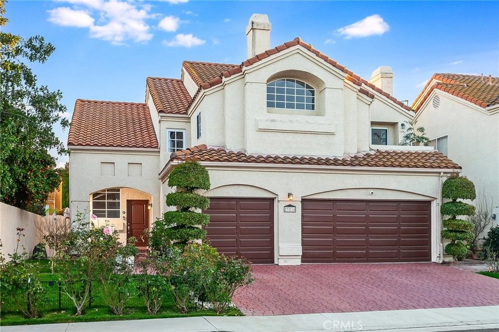 Photo of 23218 Runnymede Street, West Hills, CA 91307 (MLS # SR26055377)