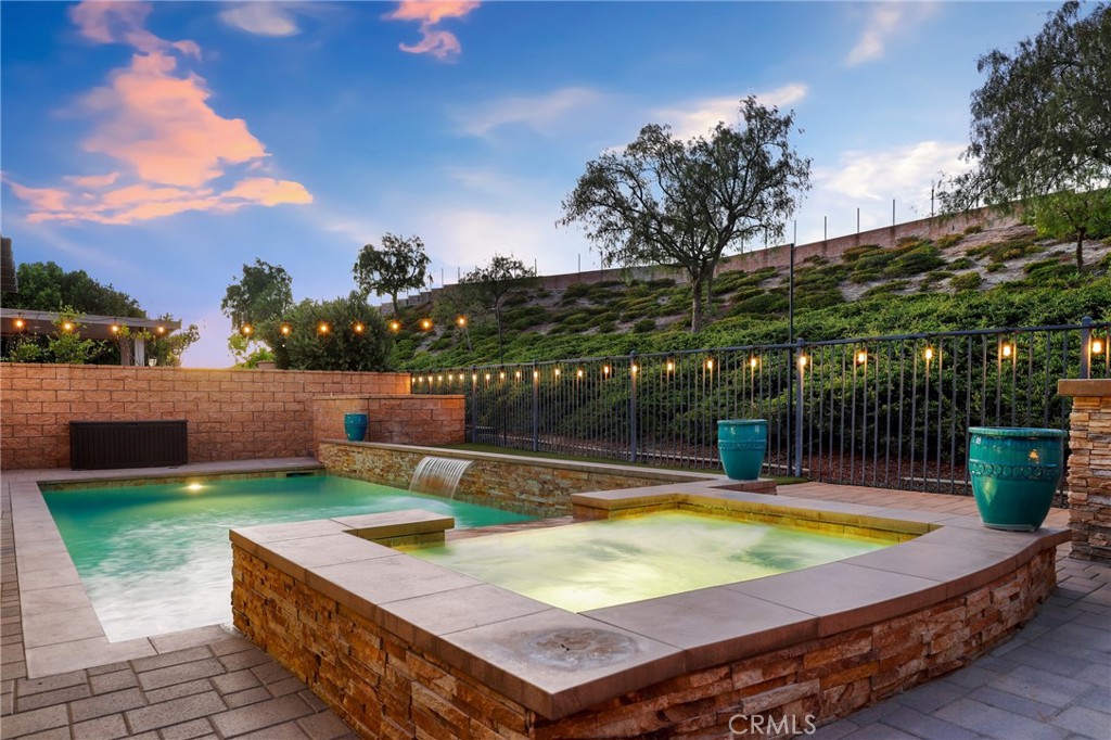 Serrano Heights - Residential