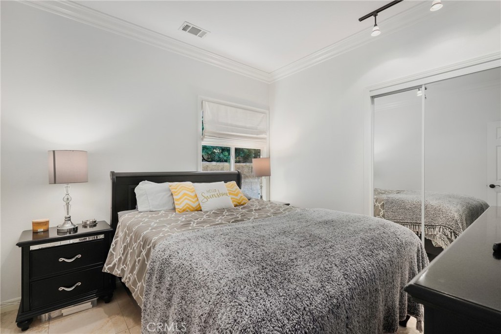 Serrano Heights - Residential