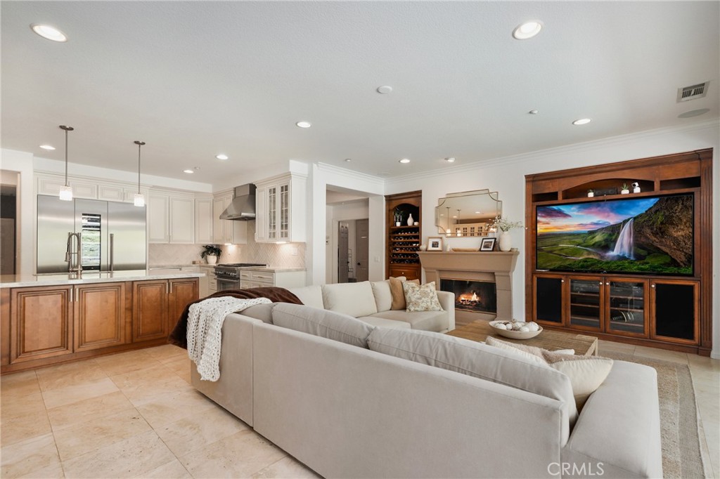 Serrano Heights - Residential