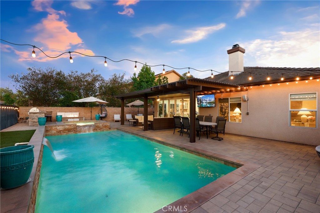 Serrano Heights - Residential