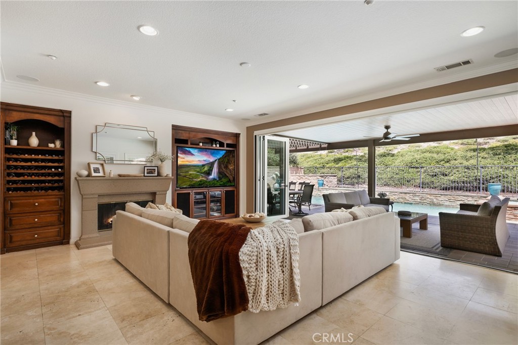 Serrano Heights - Residential