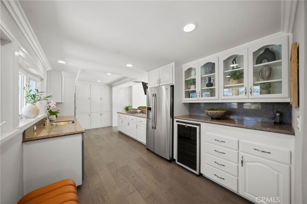 1407 Santanella, Newport Beach CA 92625 - Photo 8