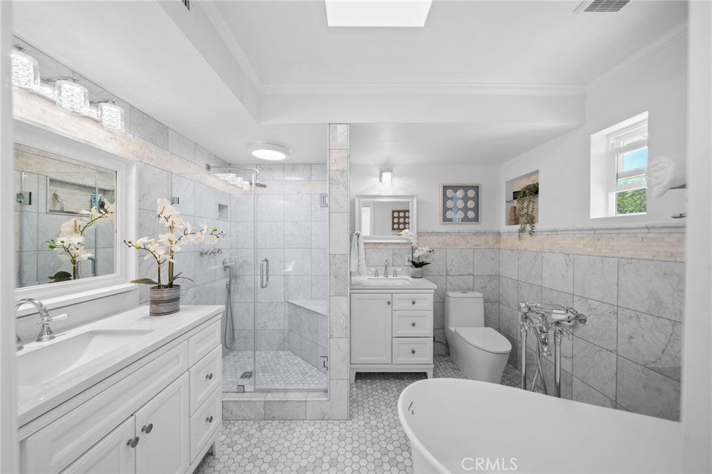 1407 Santanella, Newport Beach CA 92625 - Photo 11