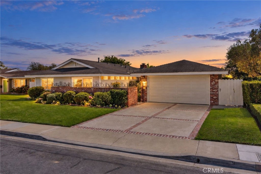 1407 Santanella, Newport Beach CA 92625 - Photo 1
