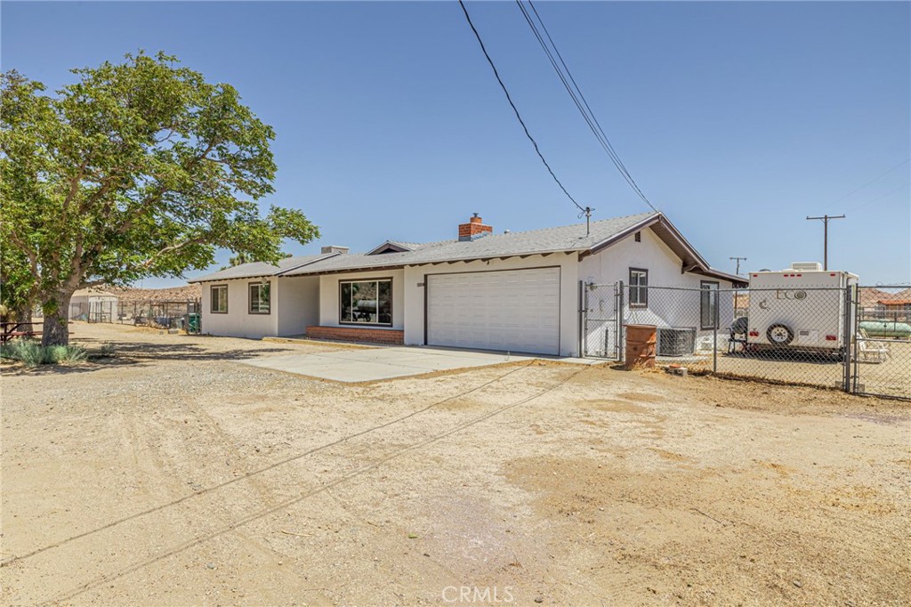 5200 Mojave Tropico Road