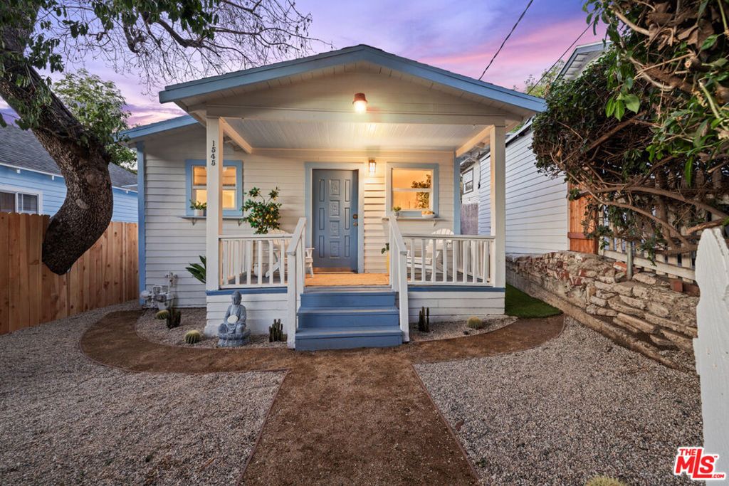 Photo of 1545 Duane Street, Los Angeles, CA 90026 (MLS # 25612439)