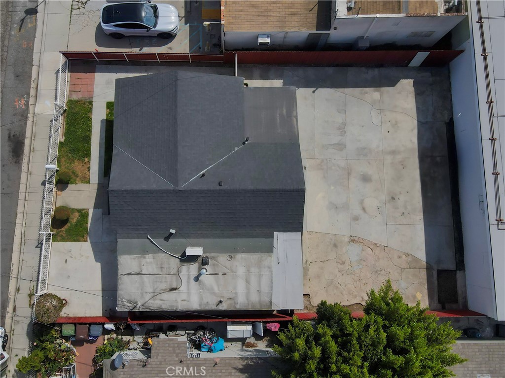 806 W Spruce