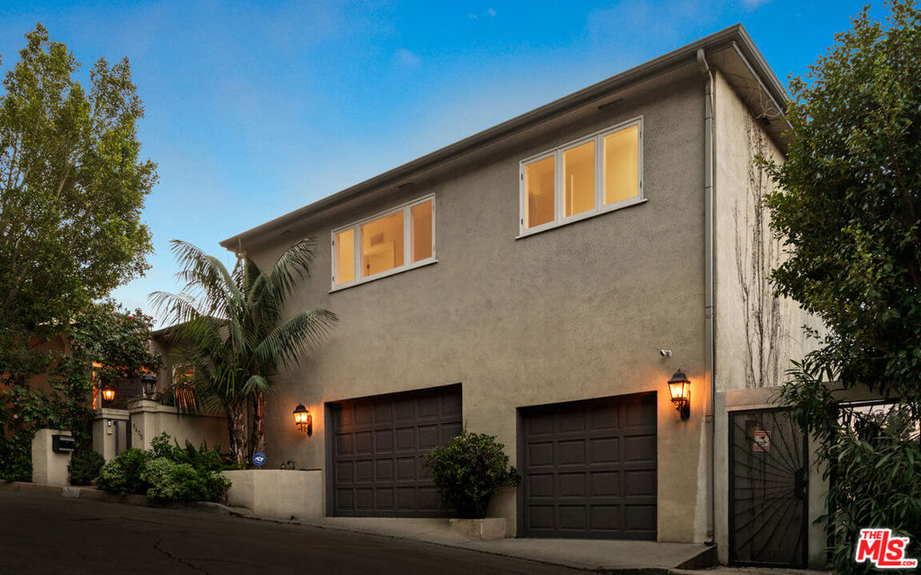 9430 Readcrest Drive