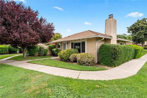 Photo of 18 Flag Way Way, Paso Robles, CA 93446 (MLS # NS26068518)