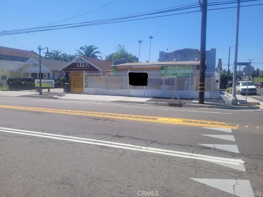 What a fantastic opportunity to own a commercial building in a high-traffic area! This is an investor's dream—located in a prime spot just a short walk from USC University! Currently owner-occupied, the property is ideal for a full renovation or value-add project. Previously used as a mechanic shop, it features a solid structure with great potential for strong rental income once updated. 



Situated in a desirable area, the property is close to shopping, dining, public transportation, and major freeways. Whether you are an experienced developer or a first-time investor looking for a larger project, this property offers endless possibilities. Don't miss your chance to revitalize this building and maximize its earning potential!