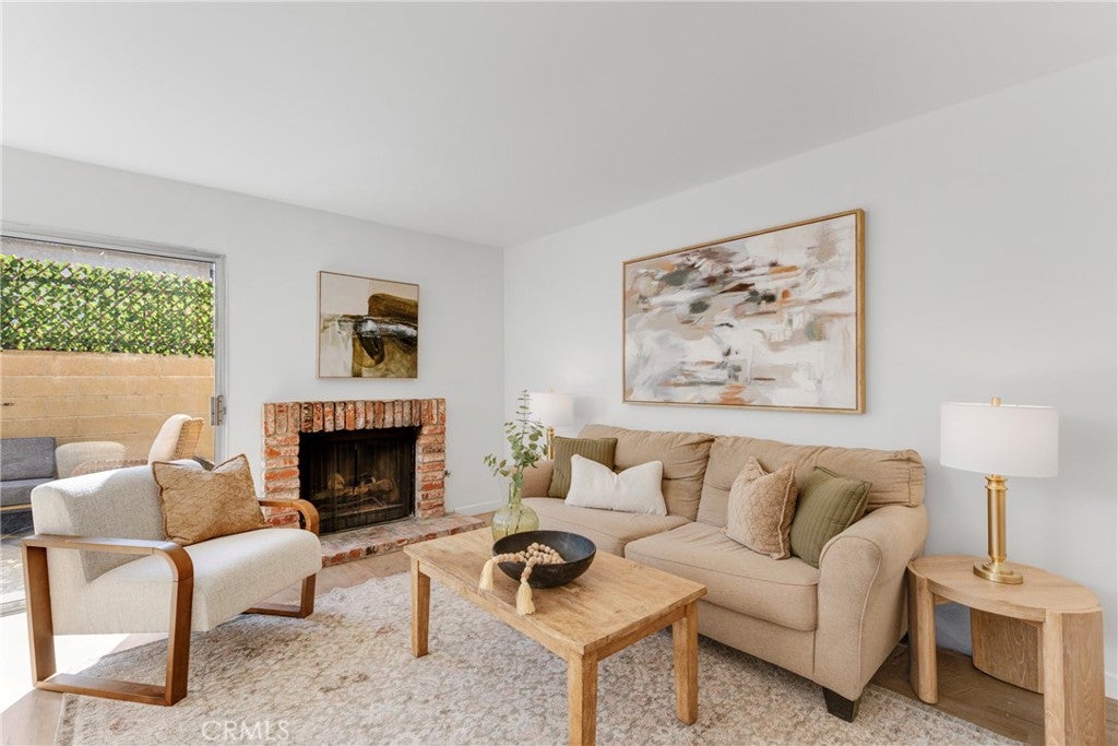 17221 Roscoe Boulevard 2