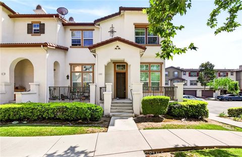 Photo of 2031 Arnold Way, Fullerton, CA 92833 (MLS # PW26095936)