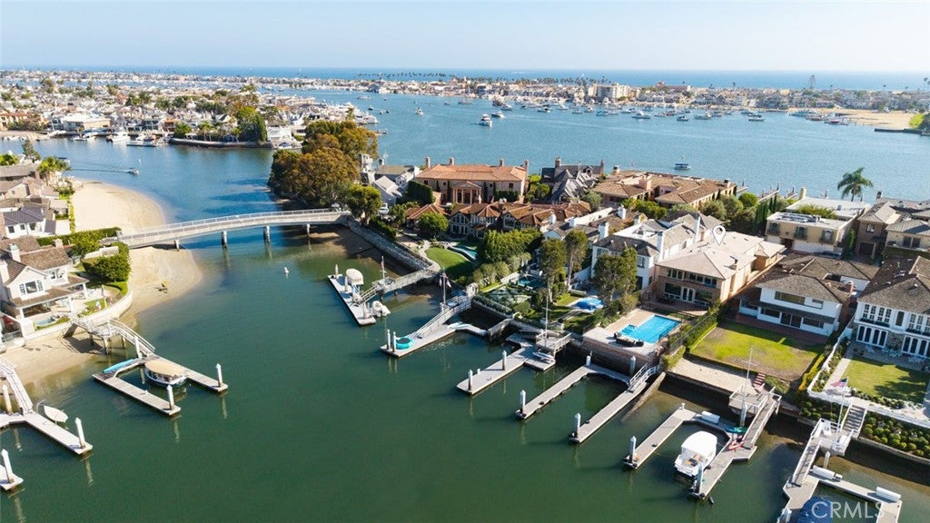 12 Harbor Island
